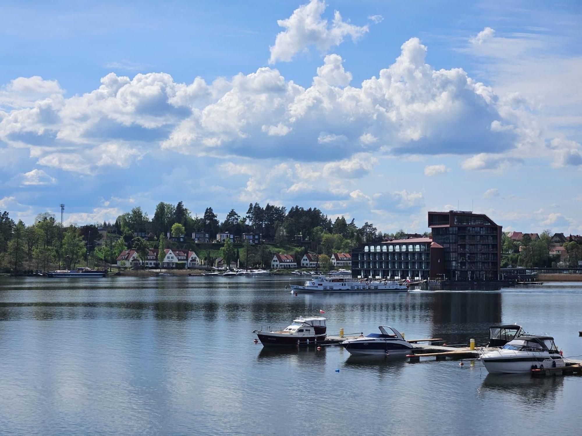 Pokoje Na Szlaku Kajki 20A Mikołajki Esterno foto